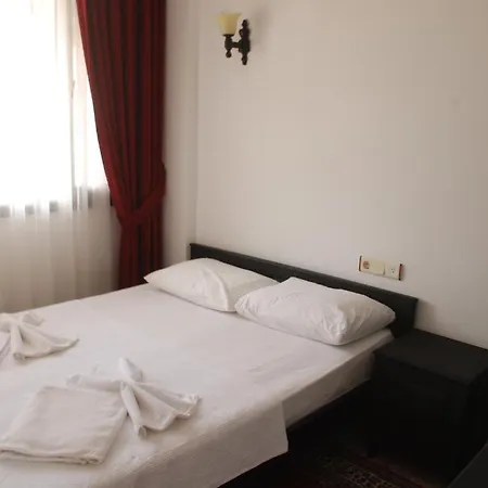 Dönmez Hotel 2*