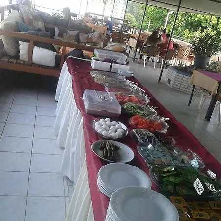 Dönmez Hotel 2*